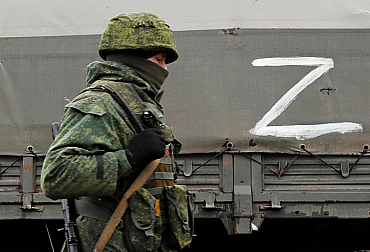 Gunfire Erupts in Crimea: Russian Serviceman Kills Fellow Soldier and Civilians