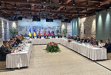 Ukraine and Russia held talks for the first time in three years, but the ceasefire is still not in effect