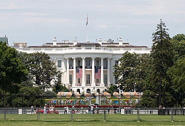 B-2 Pilots who struck Iranian nuclear sites honored at White House on July 4