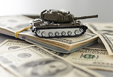 Dream Military vs. Fiscal Reality – Trump’s Record Defense Plan Faces Billions in Hidden Costs