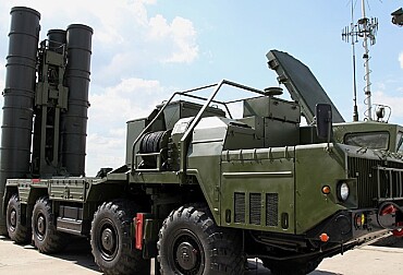 Iran Fortifies Tehran Skies: S-300, Bavar-373, and Cobra-V8 Form New Anti-Access Shield Amid U.S. Buildup