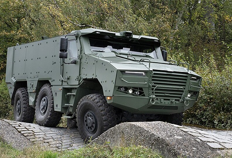 Huta Stalowa Wola Begins Serial Production of Heron 6×6 Vehicles
