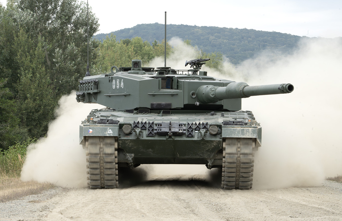 Pictur: Tables won't stop a tank: Defence needs skills, not percentages | DEFENSE MAGAZINE