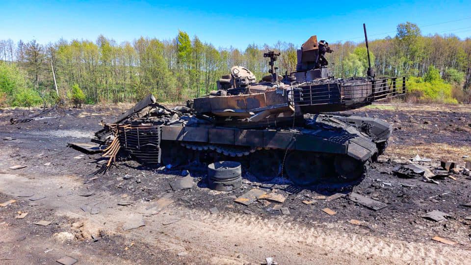 Picture: T-90M destroyed in the Kharkiv region, 19 June 2022 | АрміяInform / CC BY 4.0